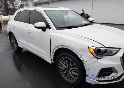 2022 Audi Q3 Premium 40 Tfsi Quattro Tiptronic z USA, uszkodzony, nr VIN WA1AUCF39N1131273